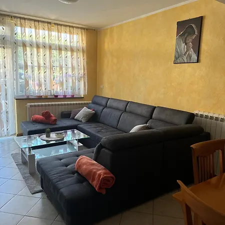 & Olive Oil Valuma *